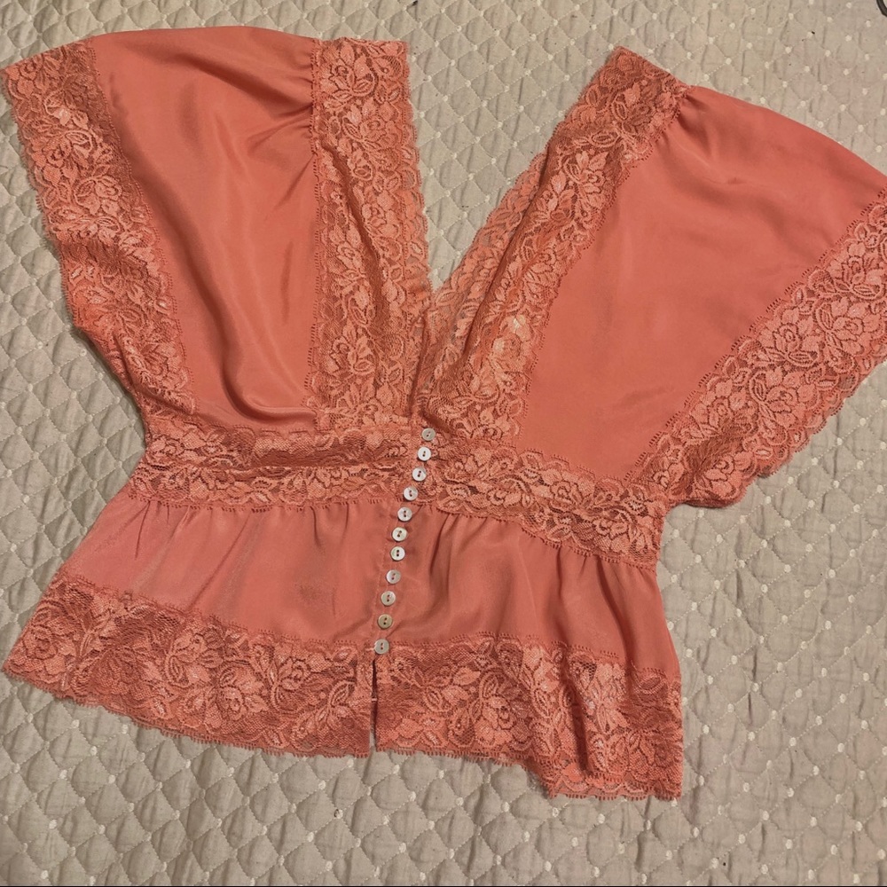Forever 21 lace kimono blouse - Picture 3 of 6